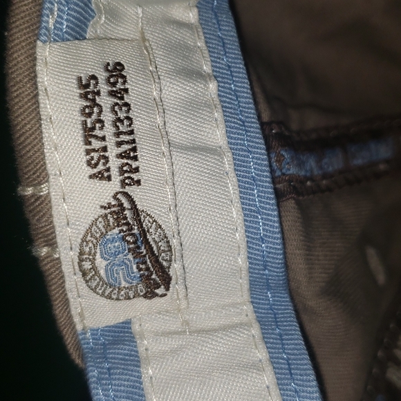 Paramount hat - Picture 5 of 6